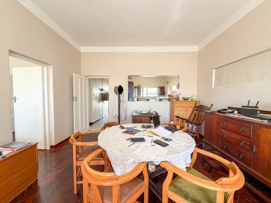 3 Bedroom Property for Sale in Vredehoek Western Cape